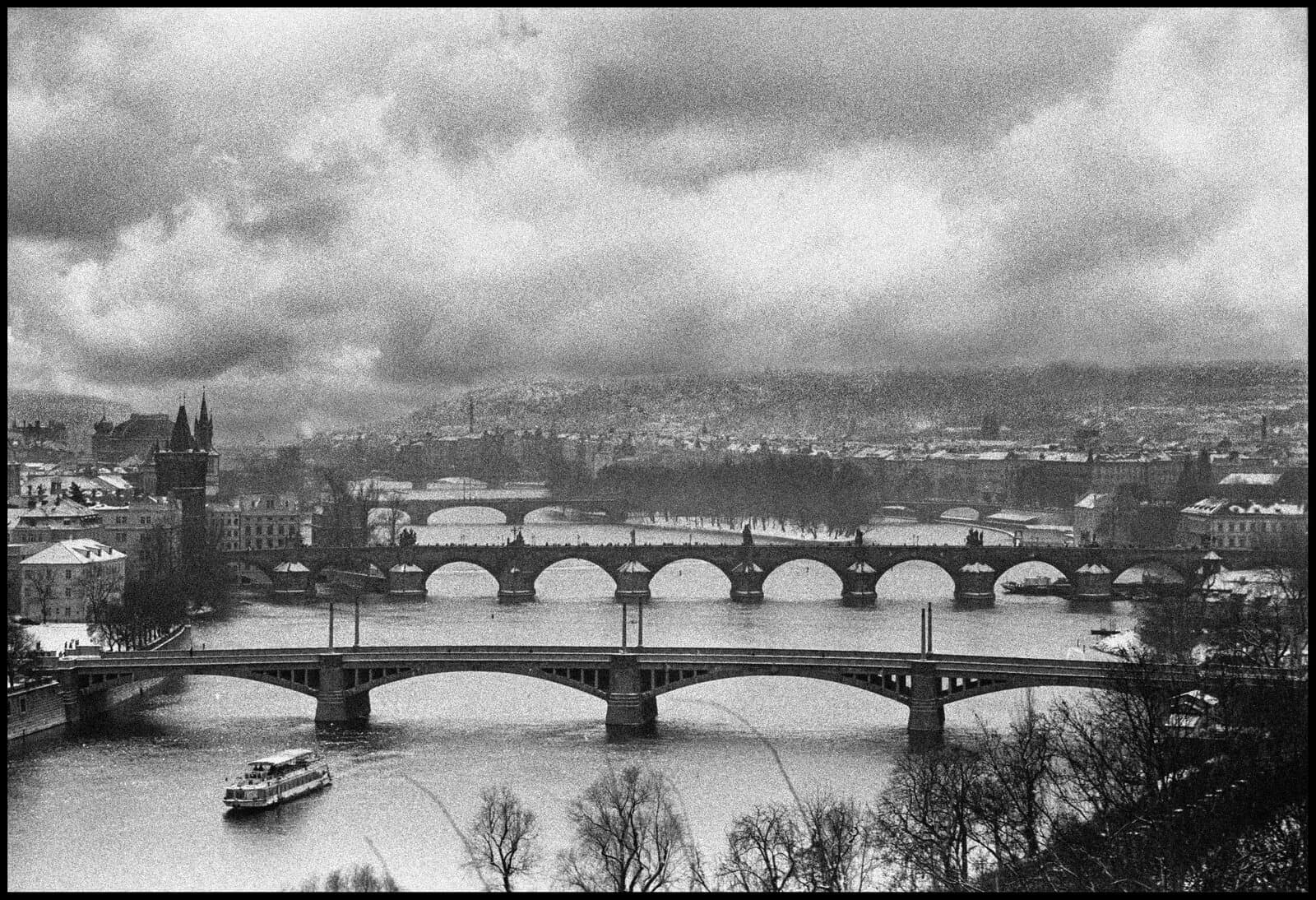 103 — Pražské mosty, Praha, 2005