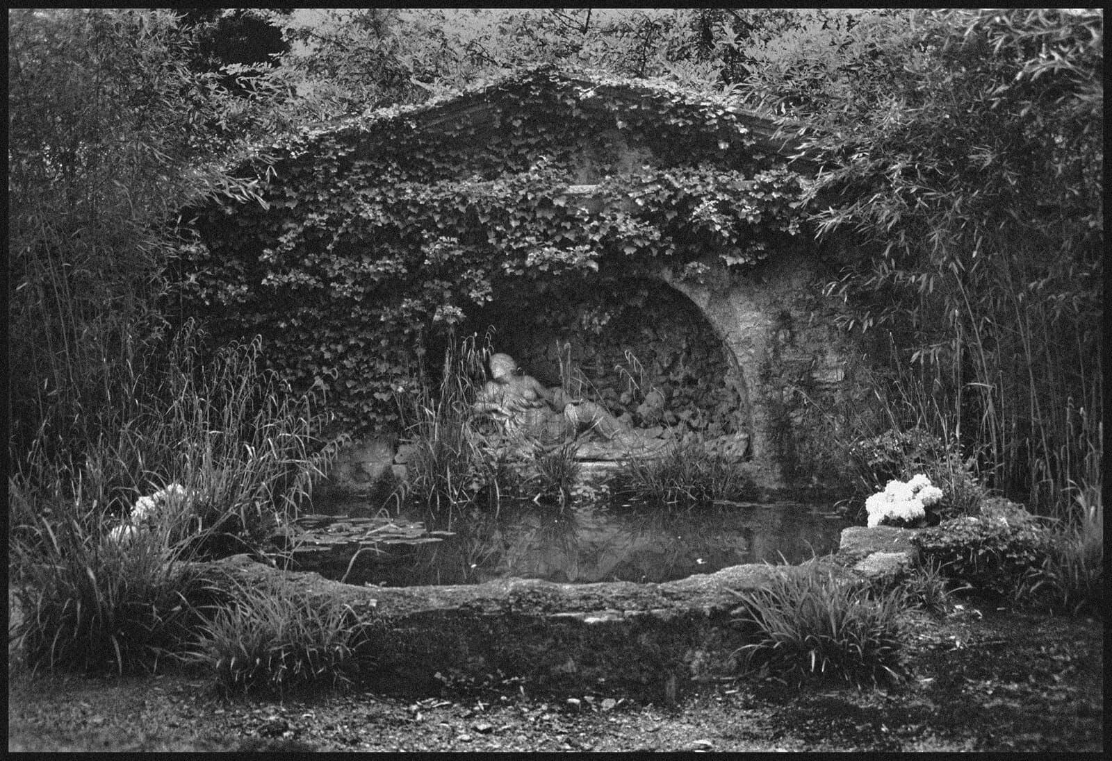 147 — Château de Christian Dior, Francie, 1973
