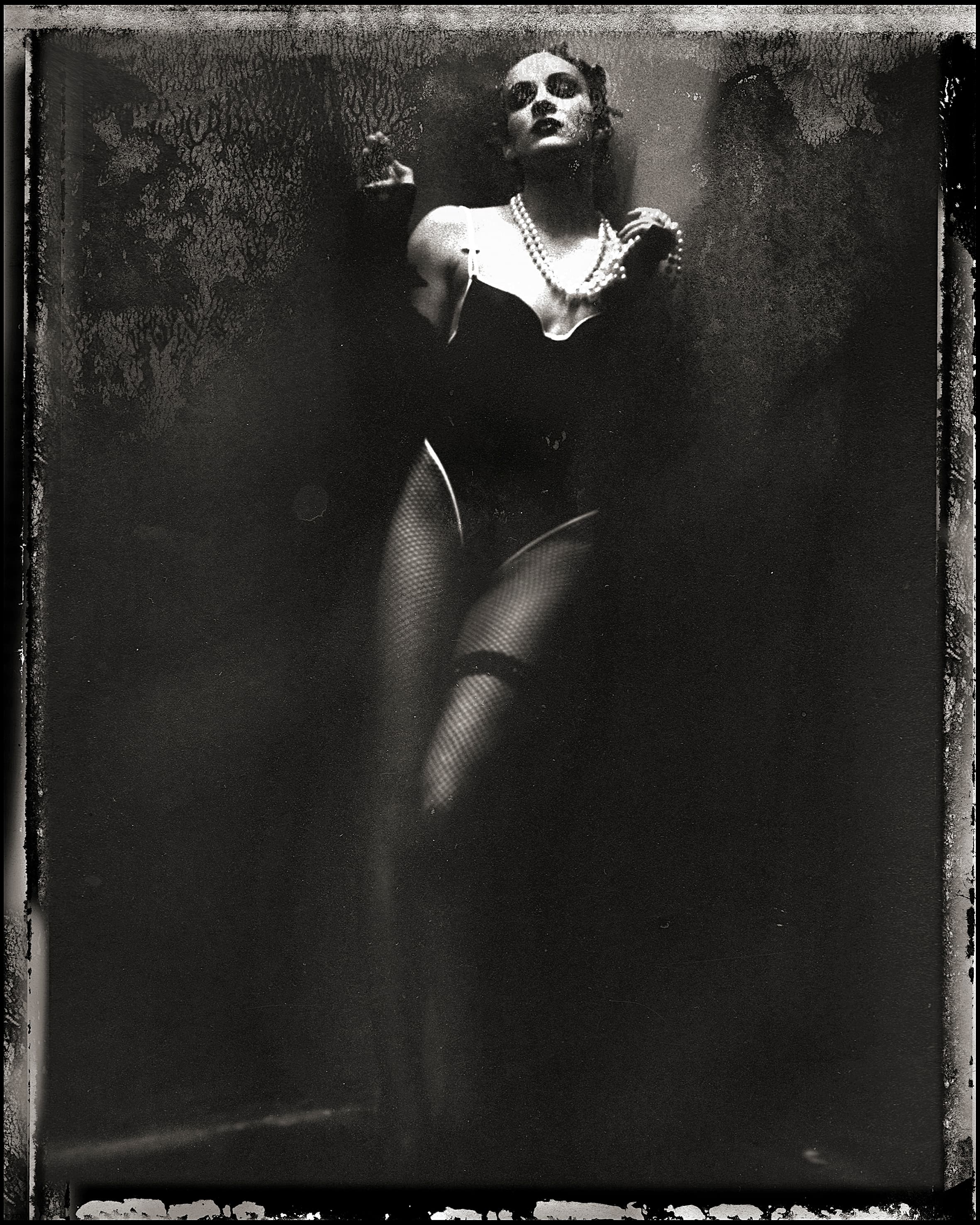 061 — Cabaret, Praha, 1997